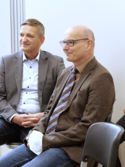 Herr Brockmann, Koordinator der Berufsschule Metalltechnik und Herr Drummer-Lempert, Bezirksregierung (v.l.n.r.)